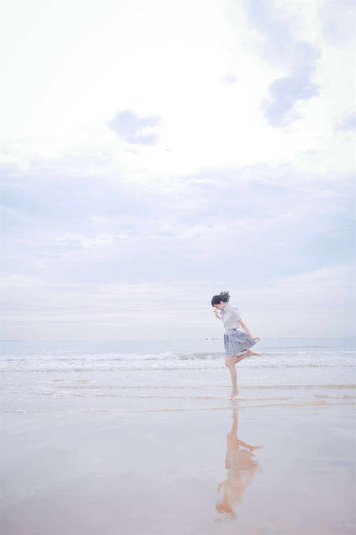 图片[2]-周叽是可爱兔兔No.20 海边jk-日更街拍