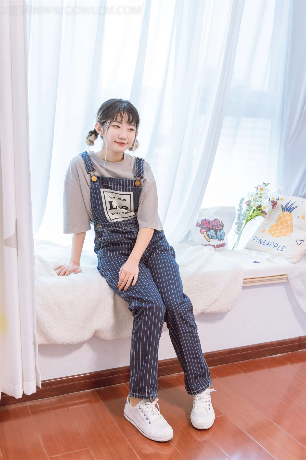 物恋传媒 NO.1156 暗月-相伴美好-日更街拍