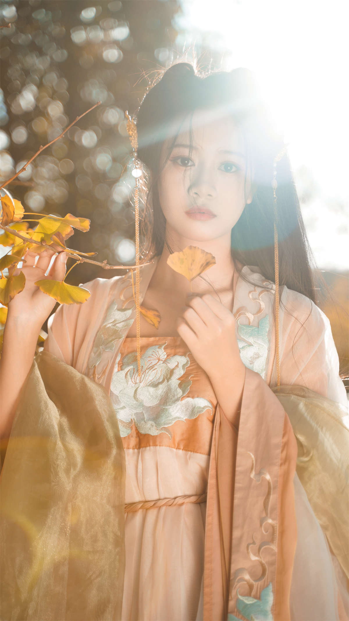 YITUYU艺图语 2022.12.12 银杏树下 旺旺小小舒插图1