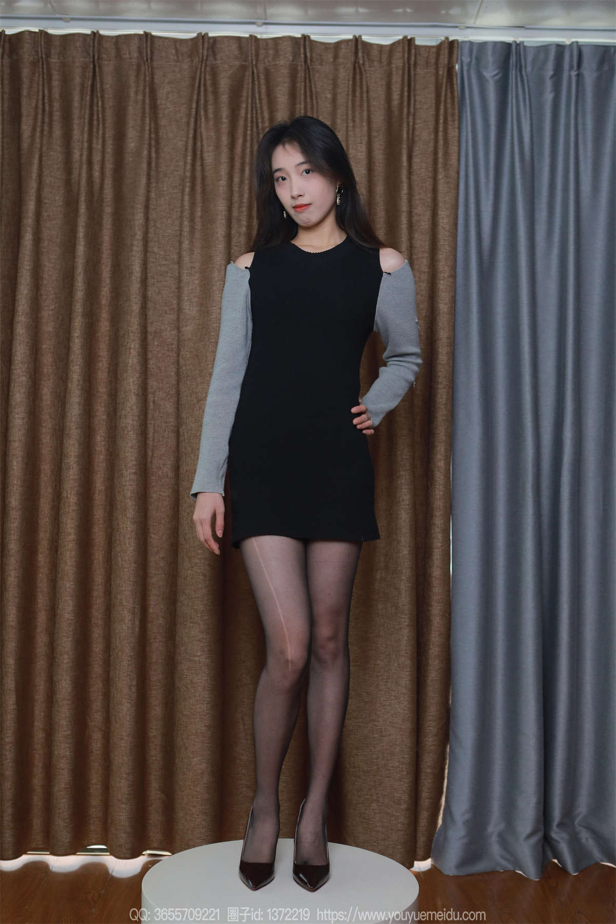 IESS异思趣向 2024.02.26 丝享家1674：小九 多角度展示-日更街拍