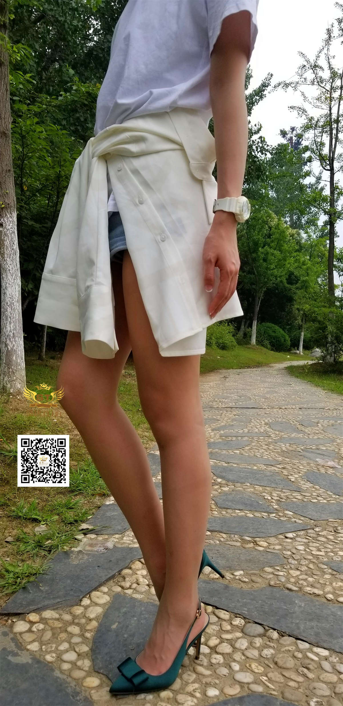 盛唐CLUB NO.004 公园长椅上的丝足-日更街拍