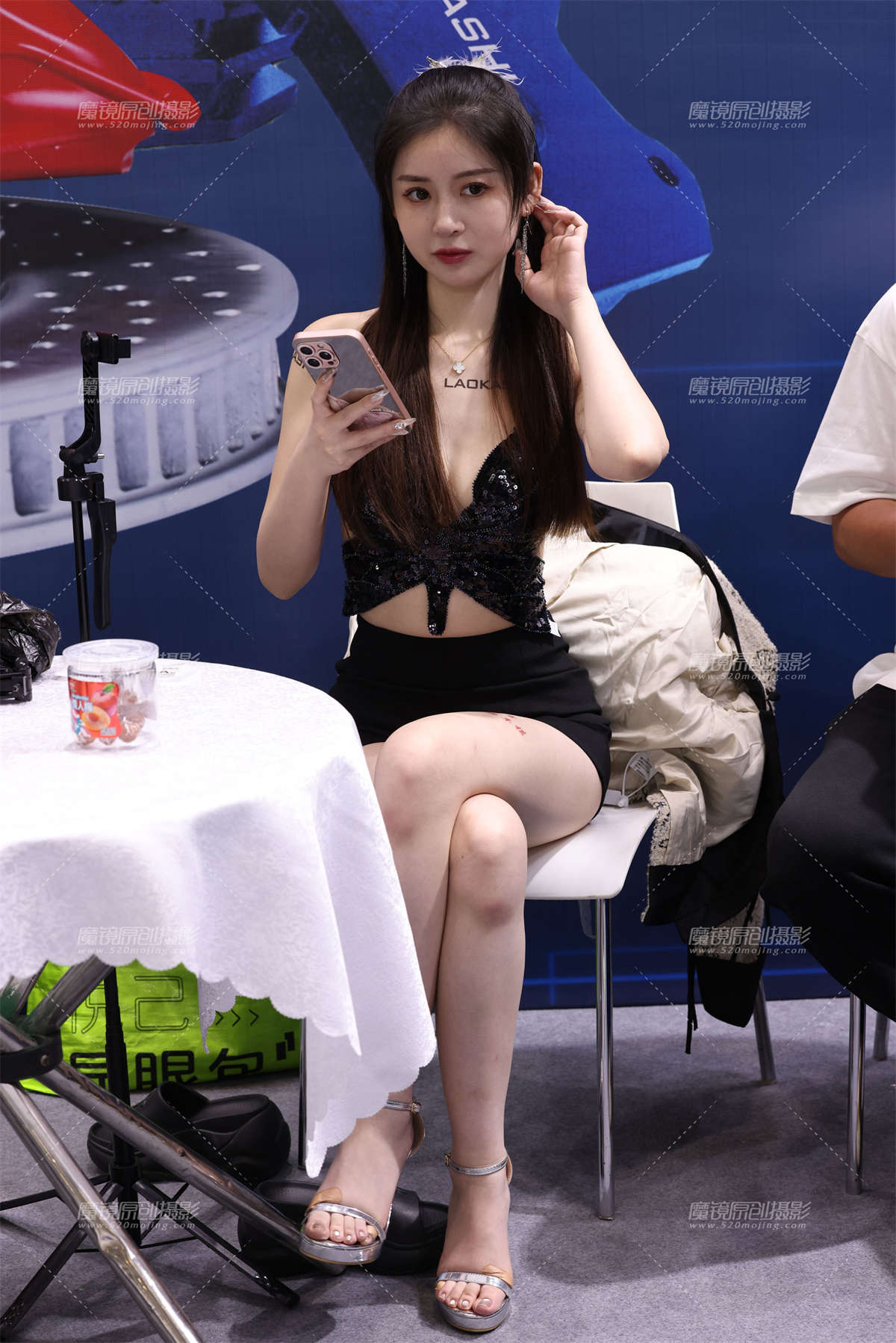 20250301桃桃吖真美-日更街拍