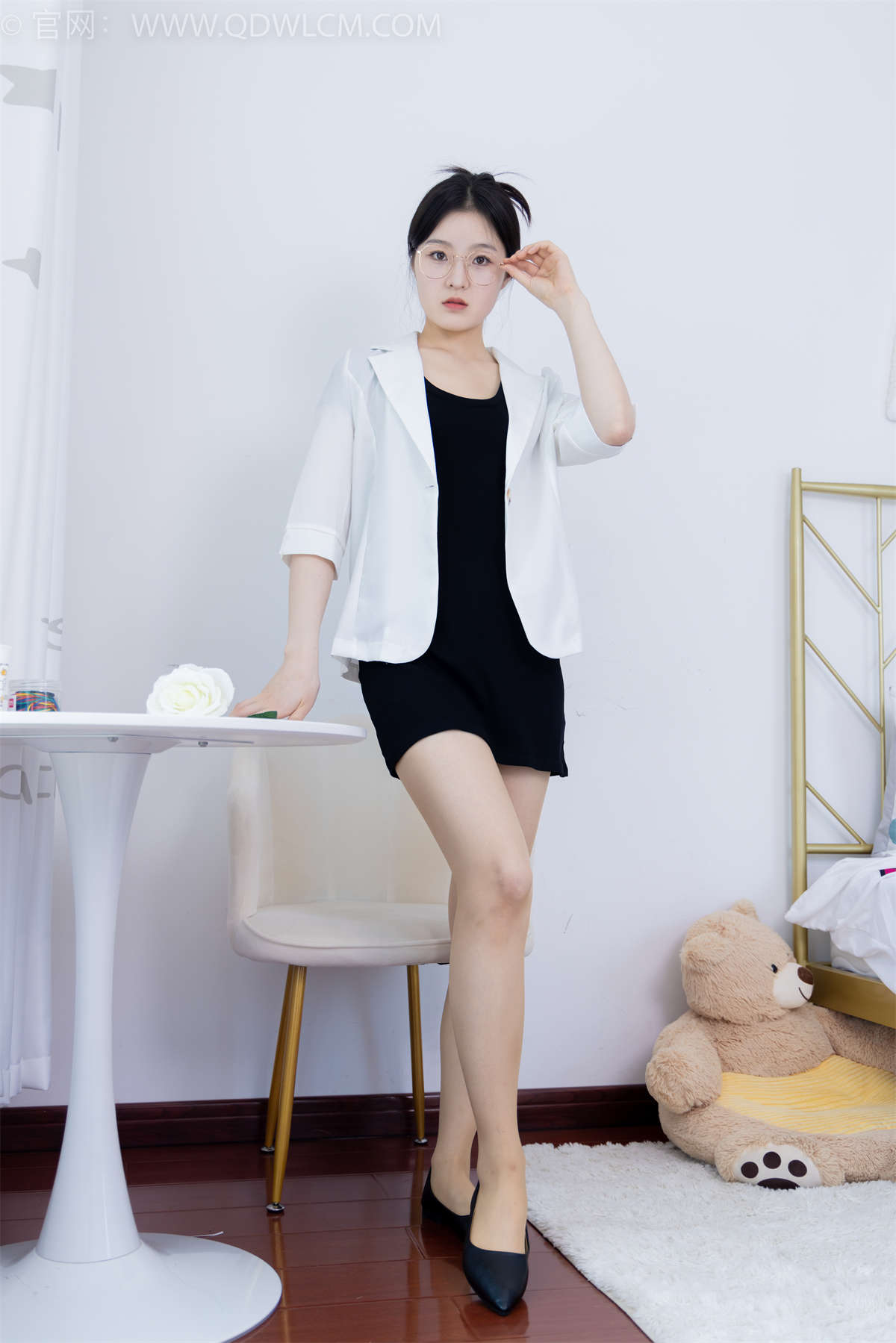 物恋传媒 NO.1649 青柠-千与千寻-日更街拍