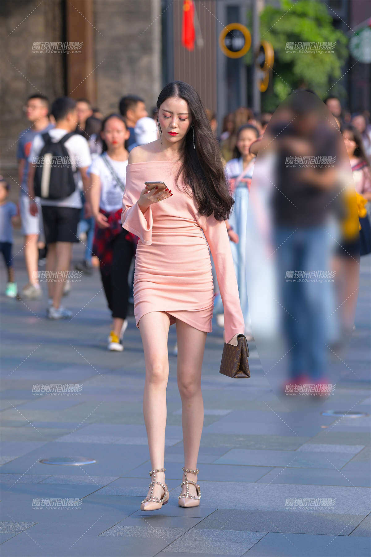 【视觉冲击赛贴】夕阳下de美女！-日更街拍