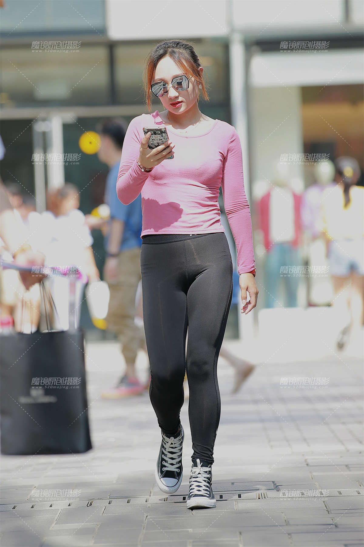 黑色瑜伽服导游-日更街拍