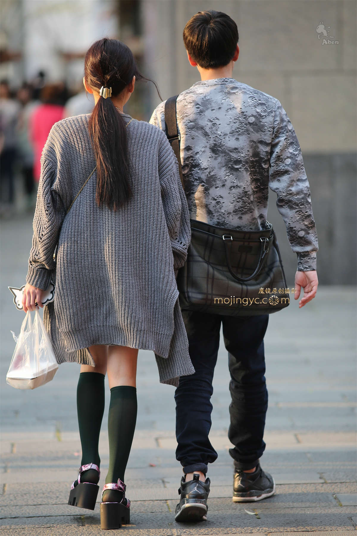 阿奔.韩系潮侣 项链 针织衫 长筒袜 厚底鞋.10p-日更街拍