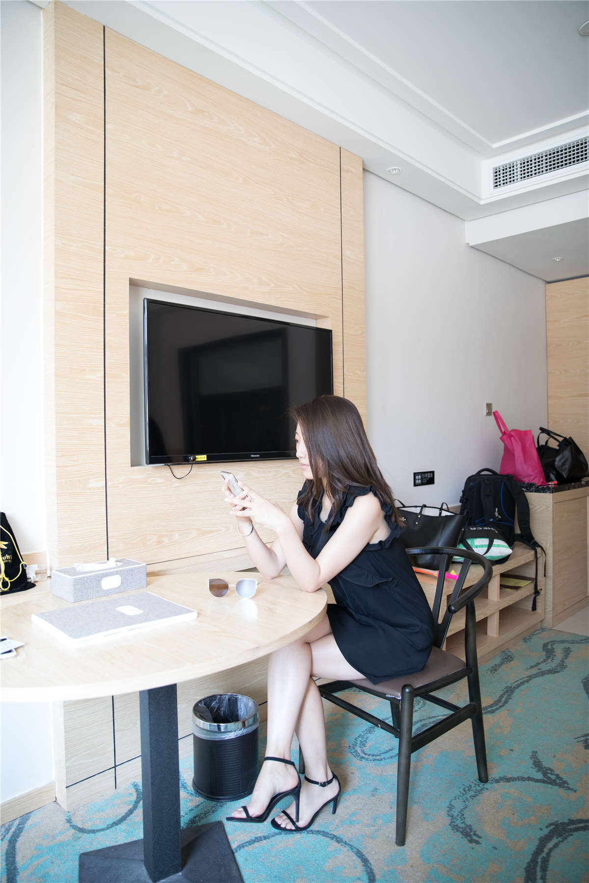 图片[2]-物恋传媒167期：雅梦-连衣裙高跟鞋与堆堆袜-日更街拍