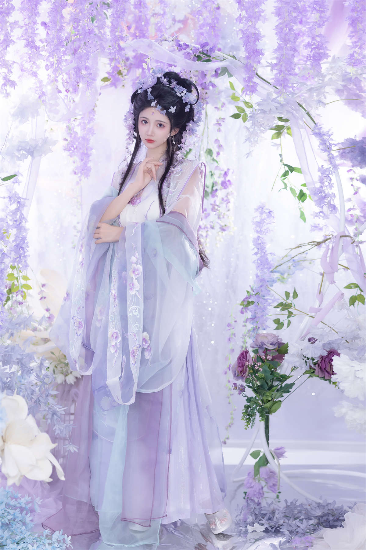 YITUYU艺图语 2024.08.31 芳华旧 绮罗生的小苏苏-日更街拍