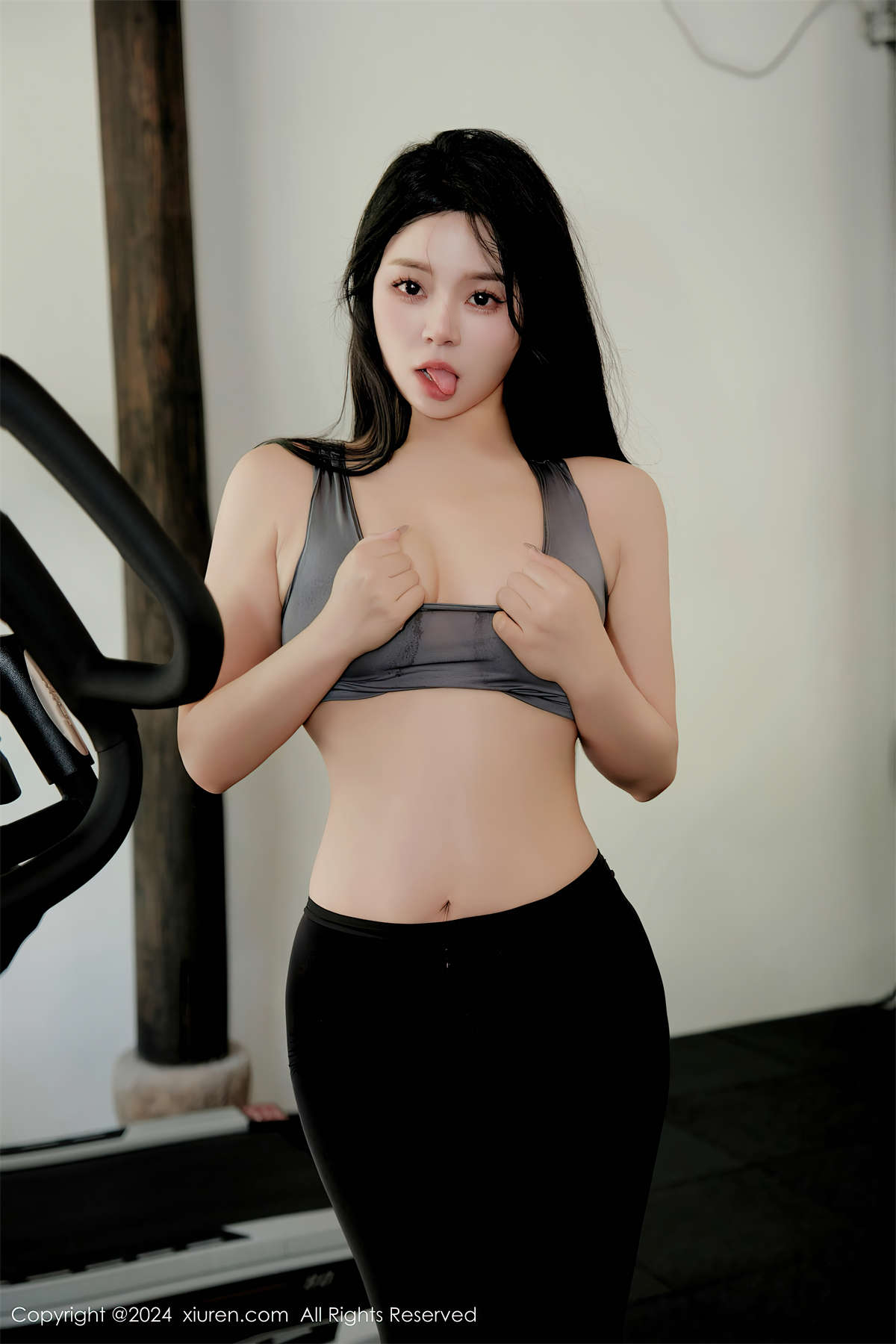 图片[2]-Xiuren秀人网 2024.12.03 NO.9540 麦田-日更街拍