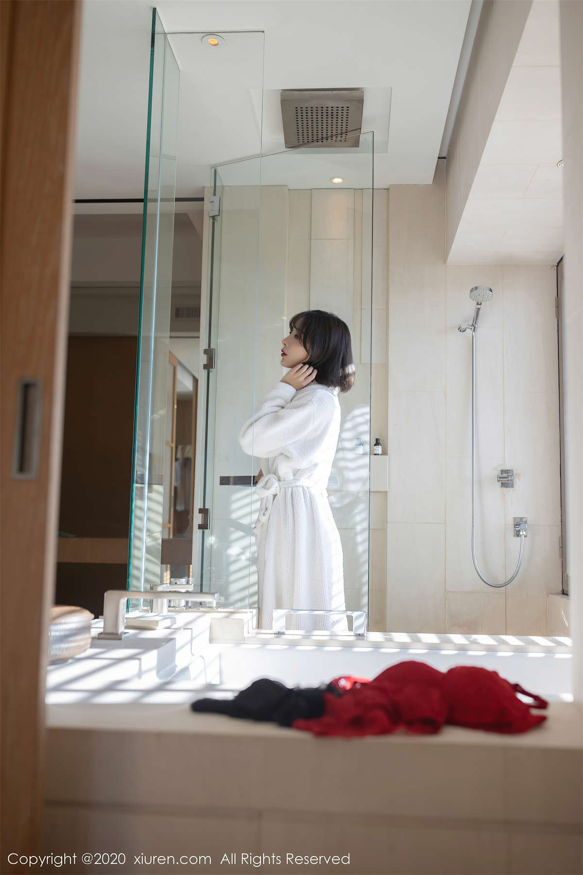 图片[2]-Xiuren秀人网 2020.12.09 NO.2876 陈小喵-日更街拍