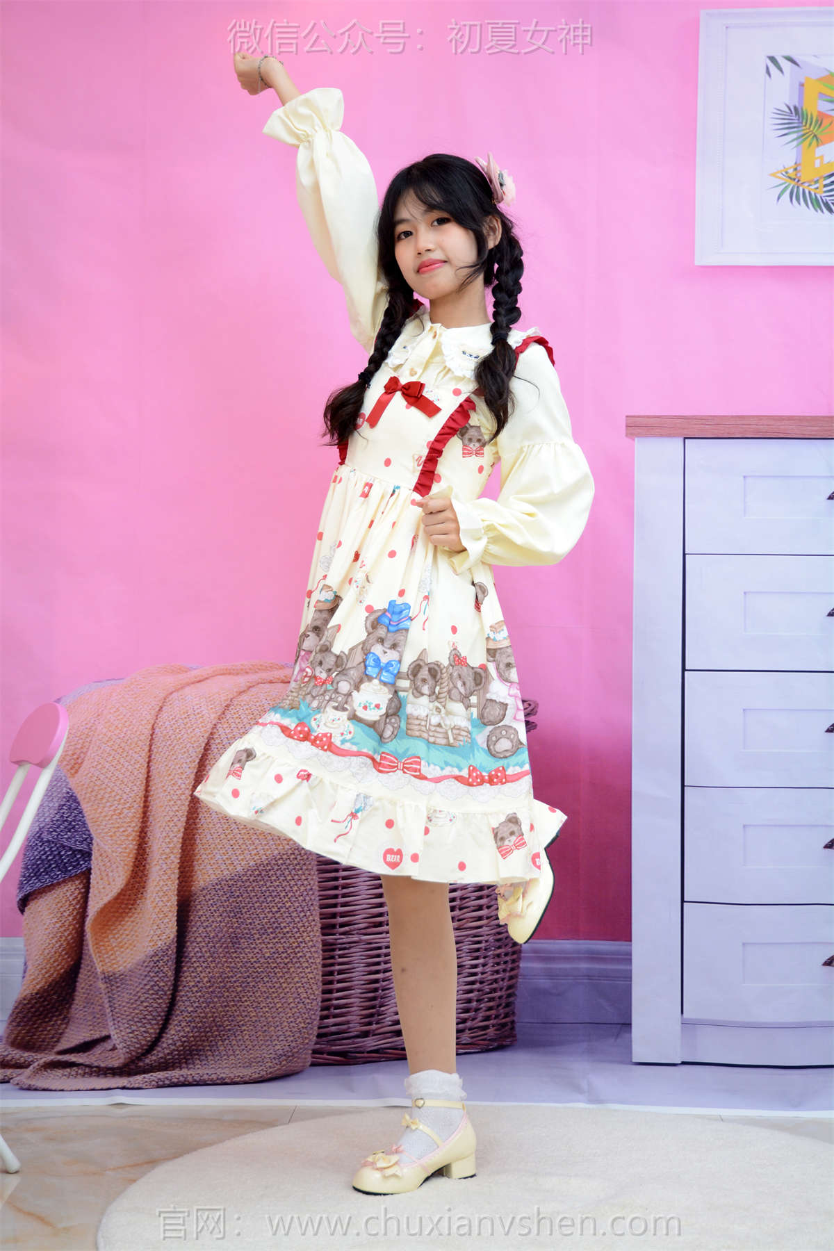 初夏女神 NO.233 希希 再见高中-日更街拍