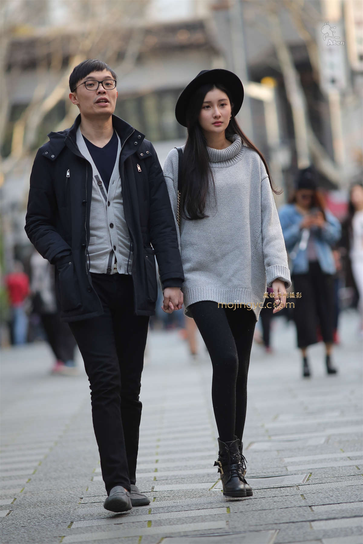 阿奔.魔术帽 长毛衣 打底裤.10p-日更街拍