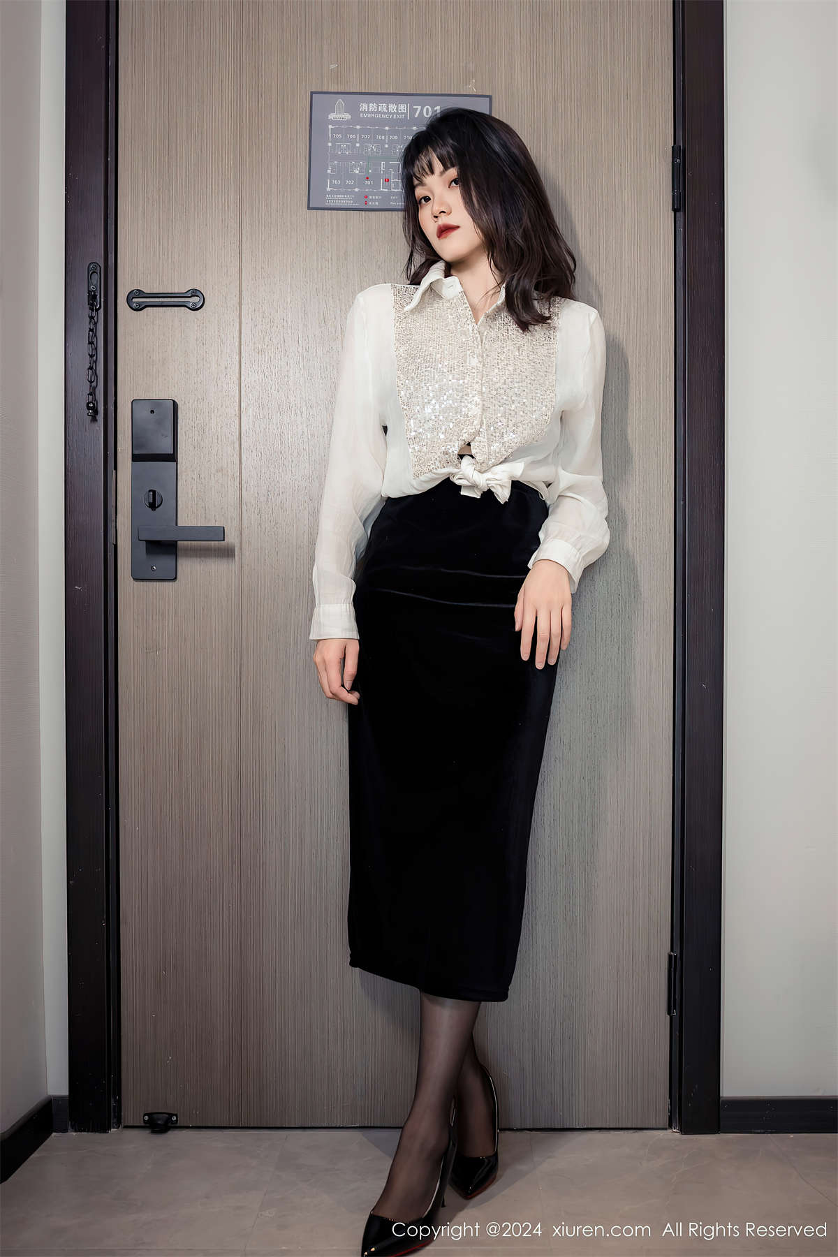 图片[2]-Xiuren秀人网 2024.04.08 NO.8353 唐安诺-日更街拍