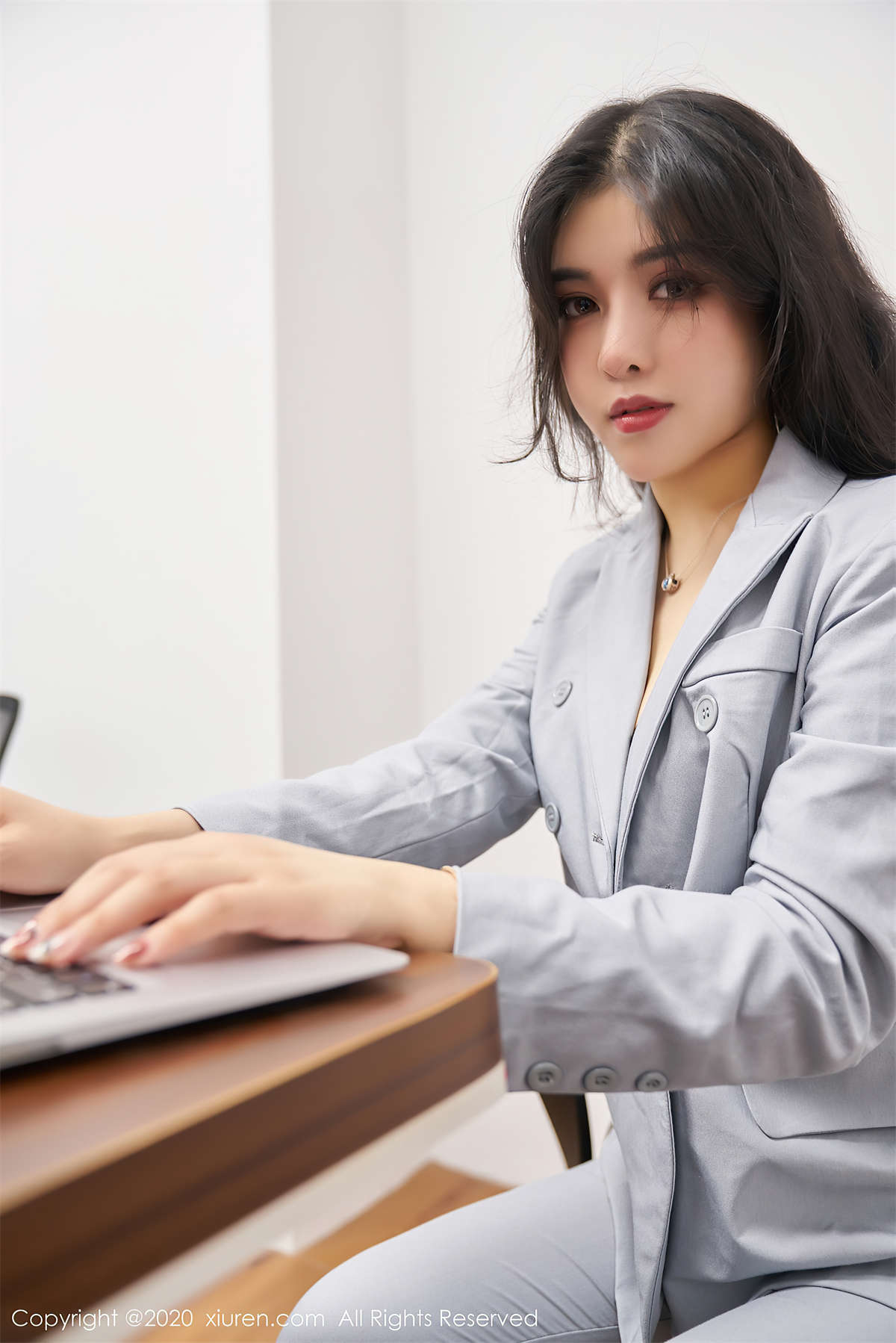 图片[2]-Xiuren秀人网 2020.12.10 NO.2878 韩静安-日更街拍