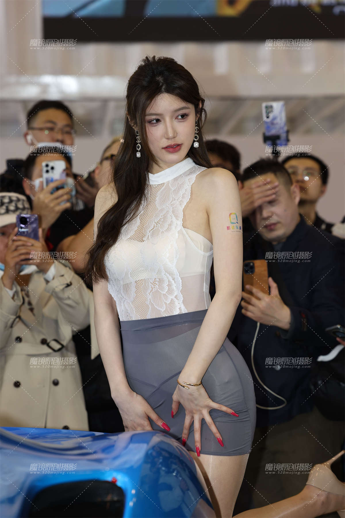 20250328小乌苏的肉丝美腿-日更街拍