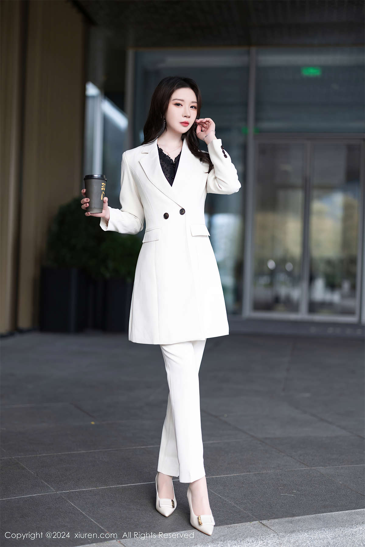 图片[2]-Xiuren秀人网 2024.04.08 NO.8354 梦心玥-日更街拍