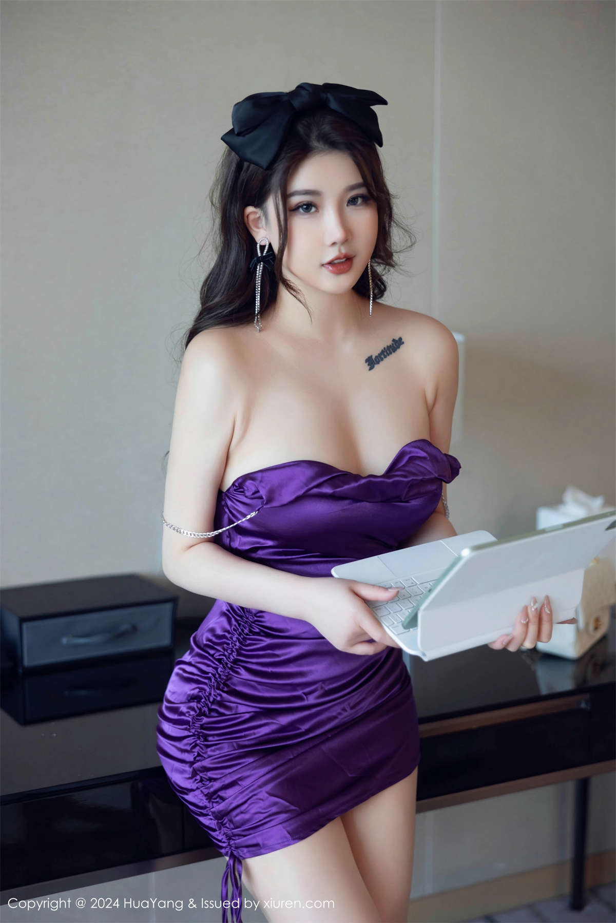 HuaYang花漾show 2024.05.16 Vol.581 小海臀Rena-日更街拍