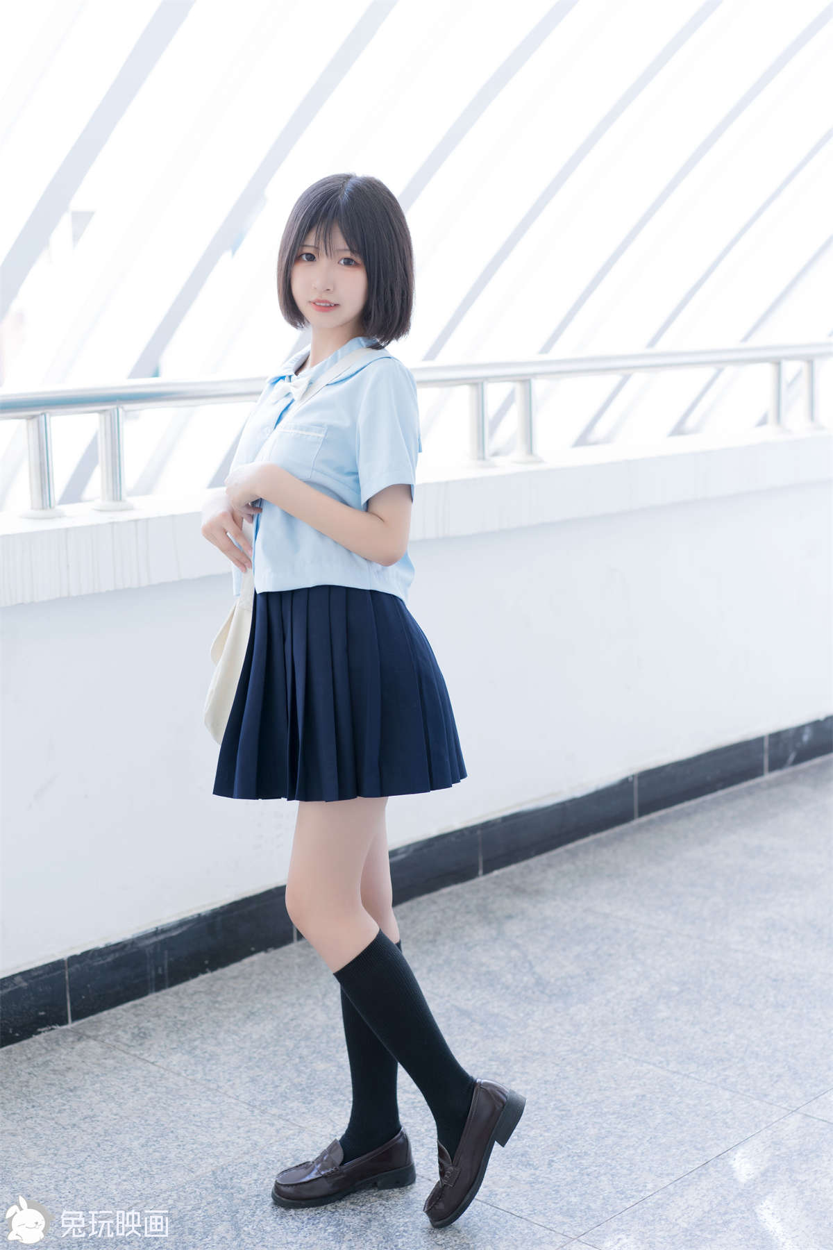 兔玩映画 C20.007 绝对领域制服裙-日更街拍