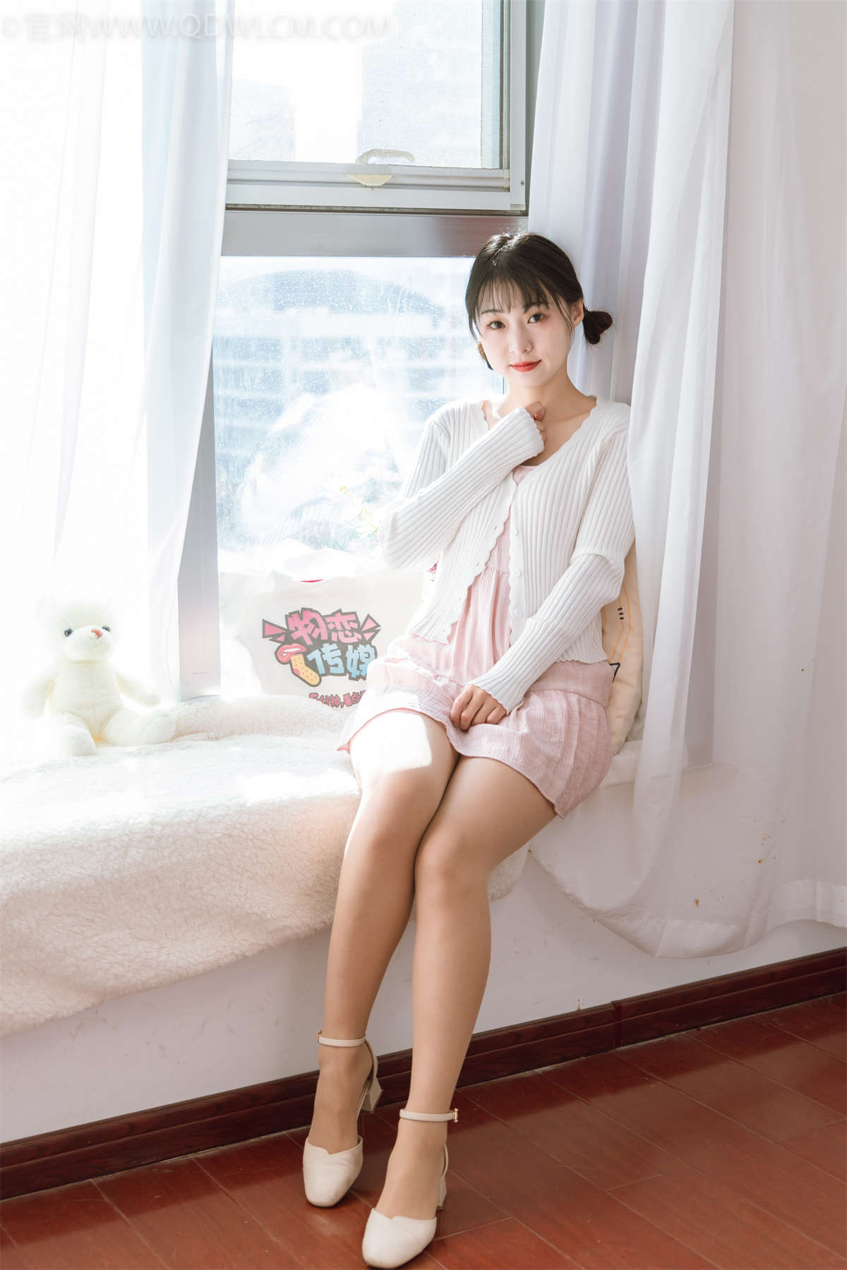 图片[2]-物恋传媒 NO.1001 月心-与温暖共舞-日更街拍