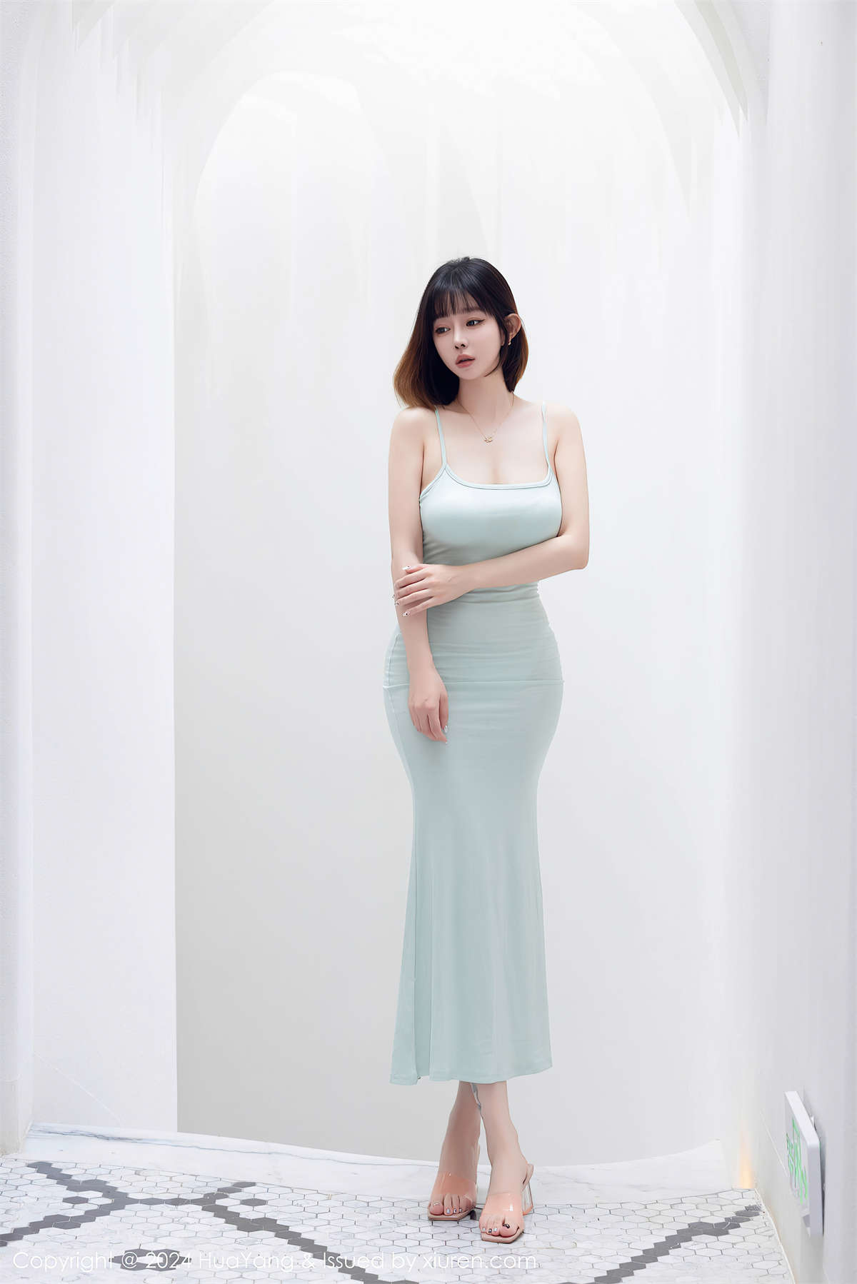 HuaYang花漾show 2024.06.28 VOL.586 王雨纯-日更街拍