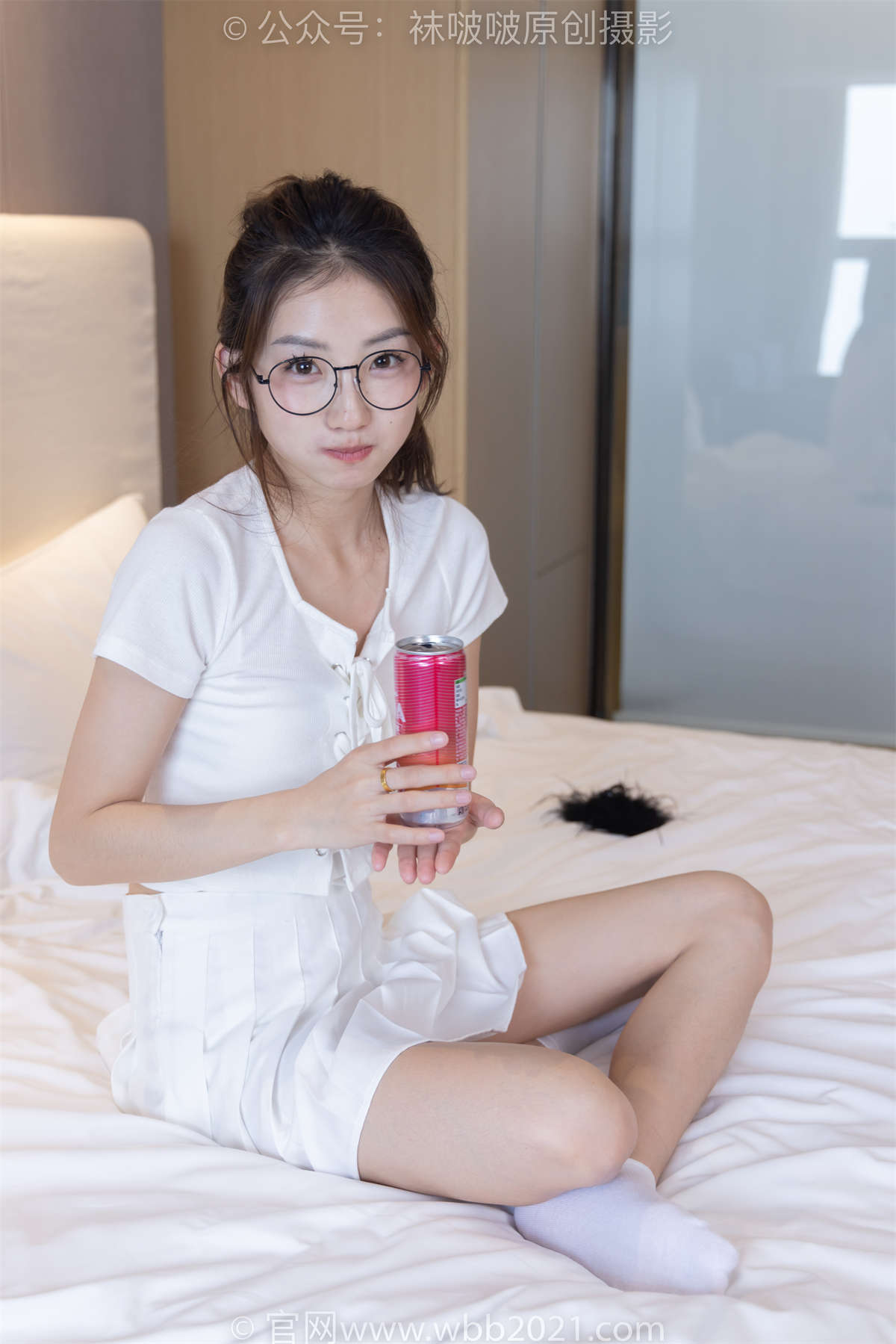 图片[2]-袜啵啵 No.258 小沫-贝壳头板鞋、白棉袜 花絮版-日更街拍