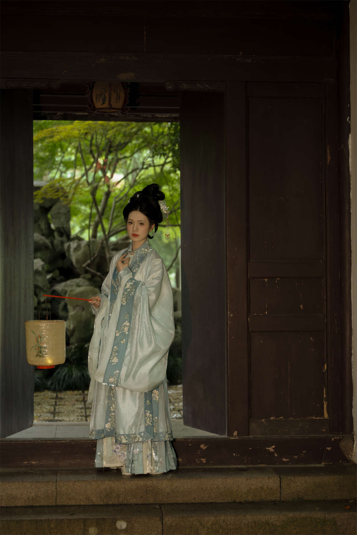 YITUYU艺图语 2024.10.10 近黄昏 语卿-日更街拍