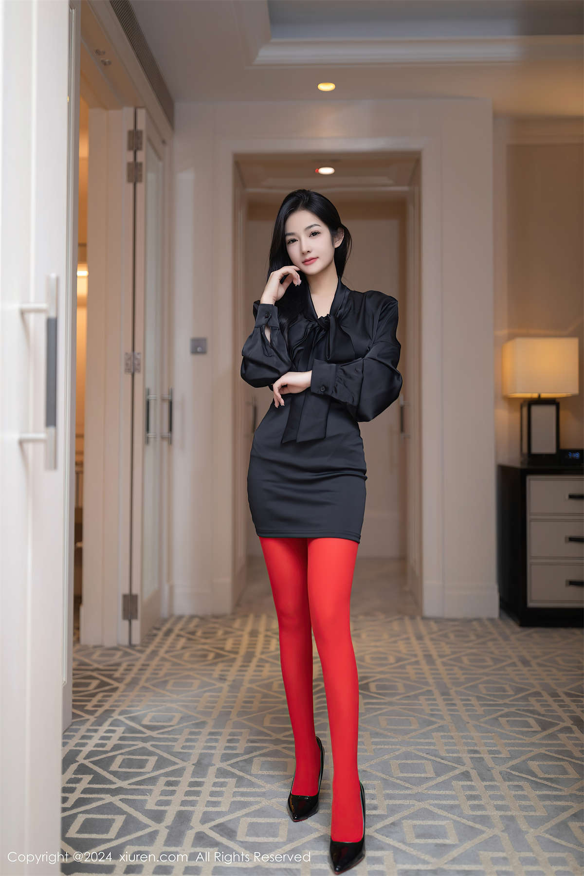 图片[2]-Xiuren秀人网 2024.07.03 NO.8801 谭小灵-日更街拍