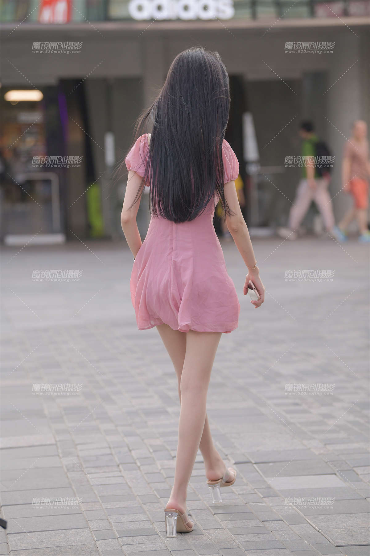 图片[2]-【街拍之魂赛帖】高颜值大长腿，爱了吗-日更街拍