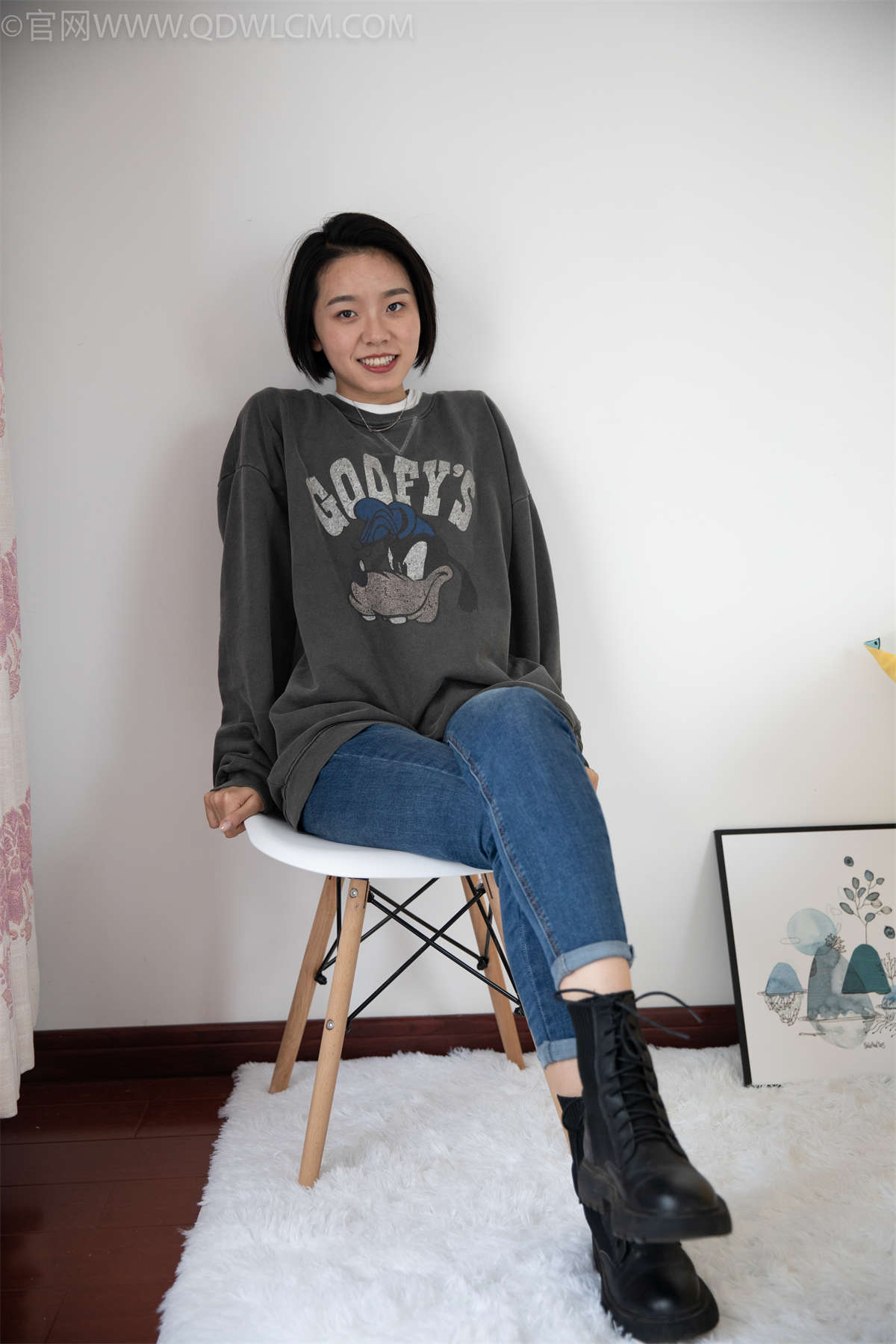 图片[2]-物恋传媒 NO.1186 小飞-马丁靴白色短棉袜裸足（盲盒3）-日更街拍