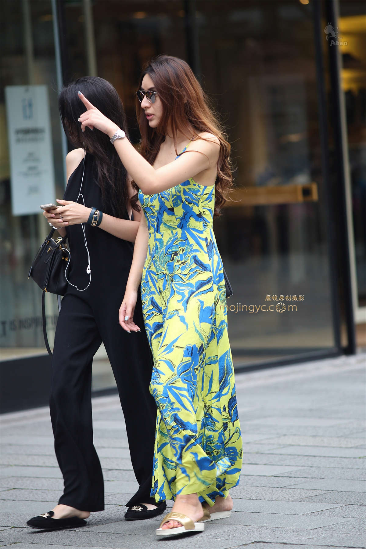 阿奔.露背裙裤 潮女.12p-日更街拍