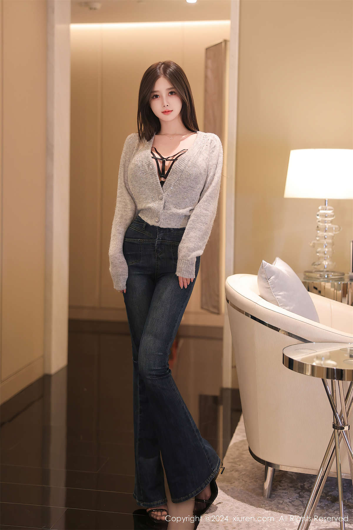 图片[2]-Xiuren秀人网 2024.07.04 NO.8806 奶喵喵-日更街拍