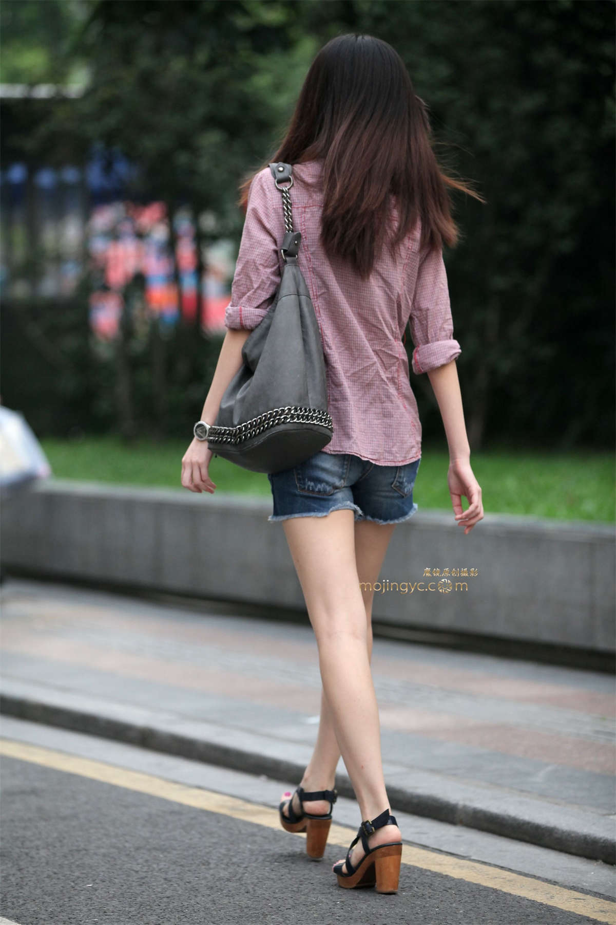 图片[2]-有点像李若彤-日更街拍