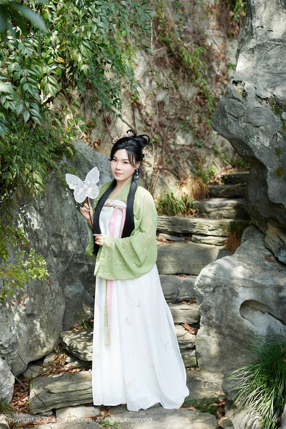 Xiuren秀人网 2024.09.14 NO.9162 麦田-日更街拍