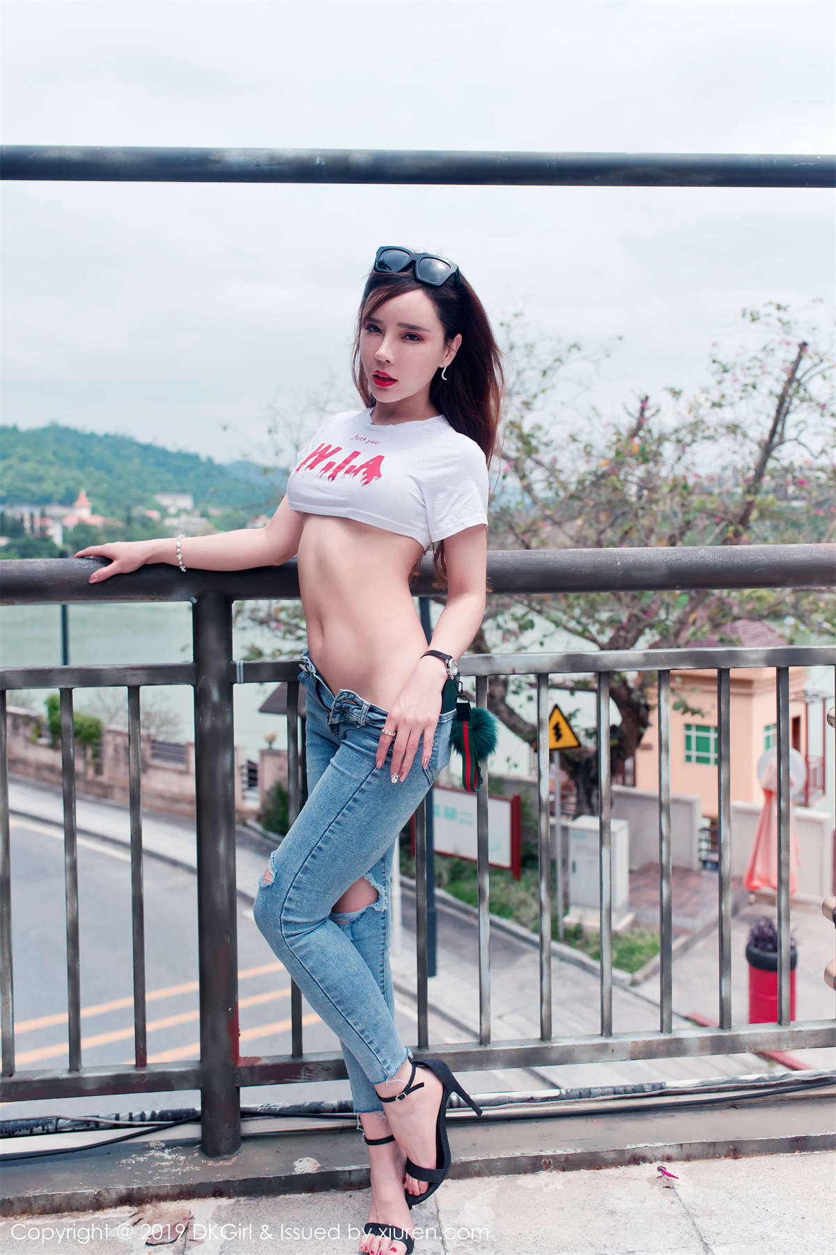 DKGirl御女郎 2019.06.28 VOL.108 艾小青-日更街拍