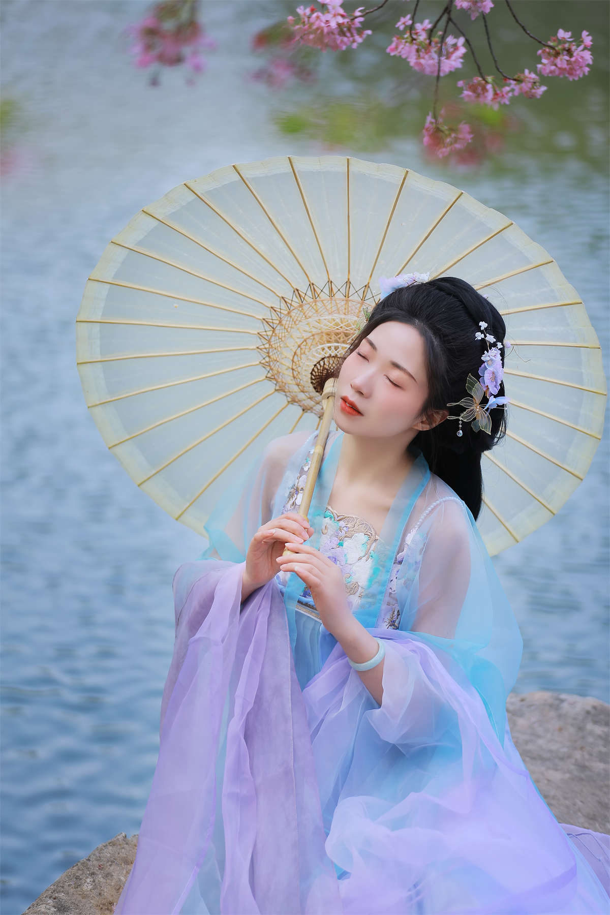 YITUYU艺图语 2025.04.08 樱花 化妆师-甜-日更街拍