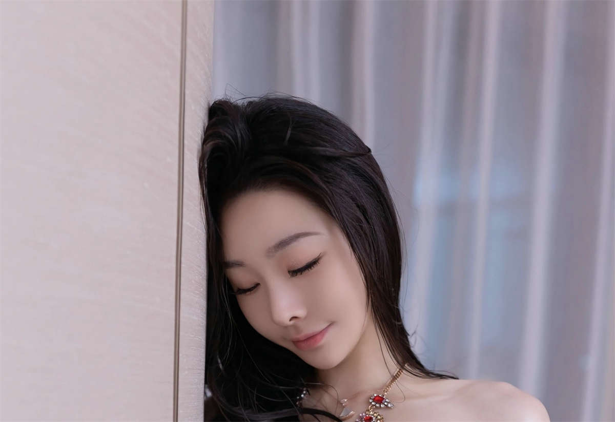 图片[2]-Xiuren秀人网 2024.01.11 No.7947 小逗逗-日更街拍