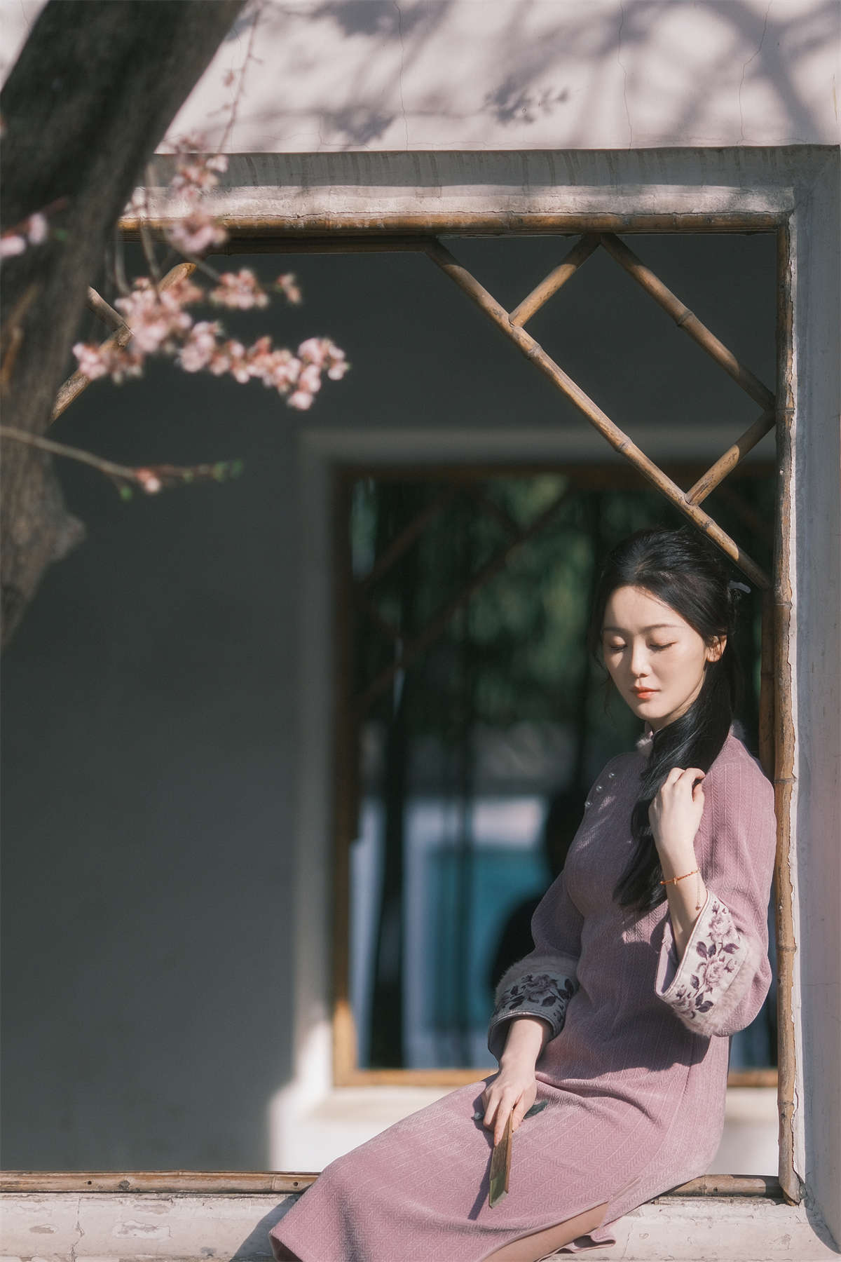 YITUYU艺图语 2025.04.10 可缓缓归矣 娄馨月Moon-日更街拍