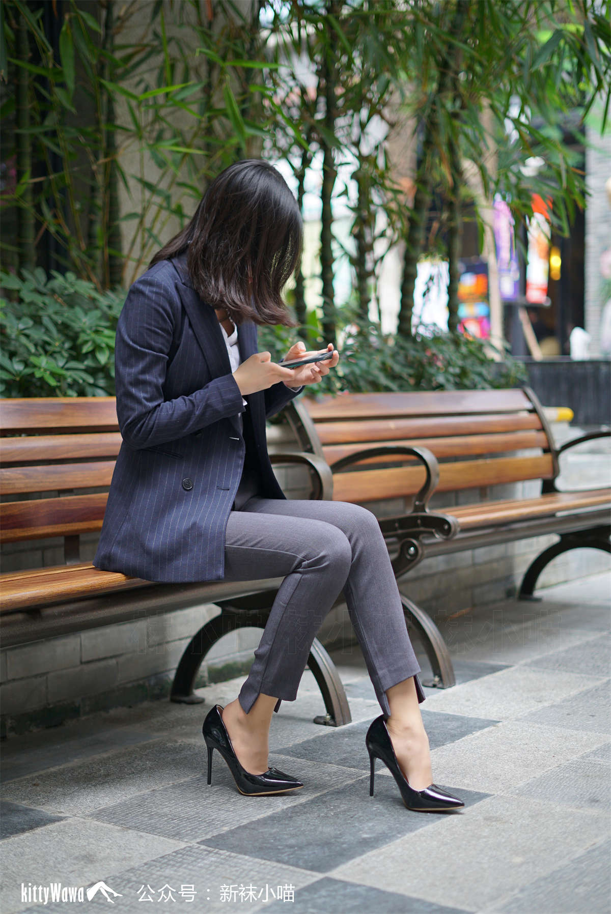 图片[2]-kittyWawa袜小喵 KT075 喵姐姐的职业装-日更街拍