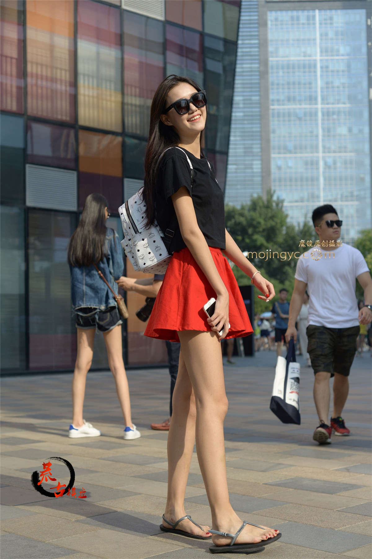 8-4 高颜值，大长腿姐妹-日更街拍