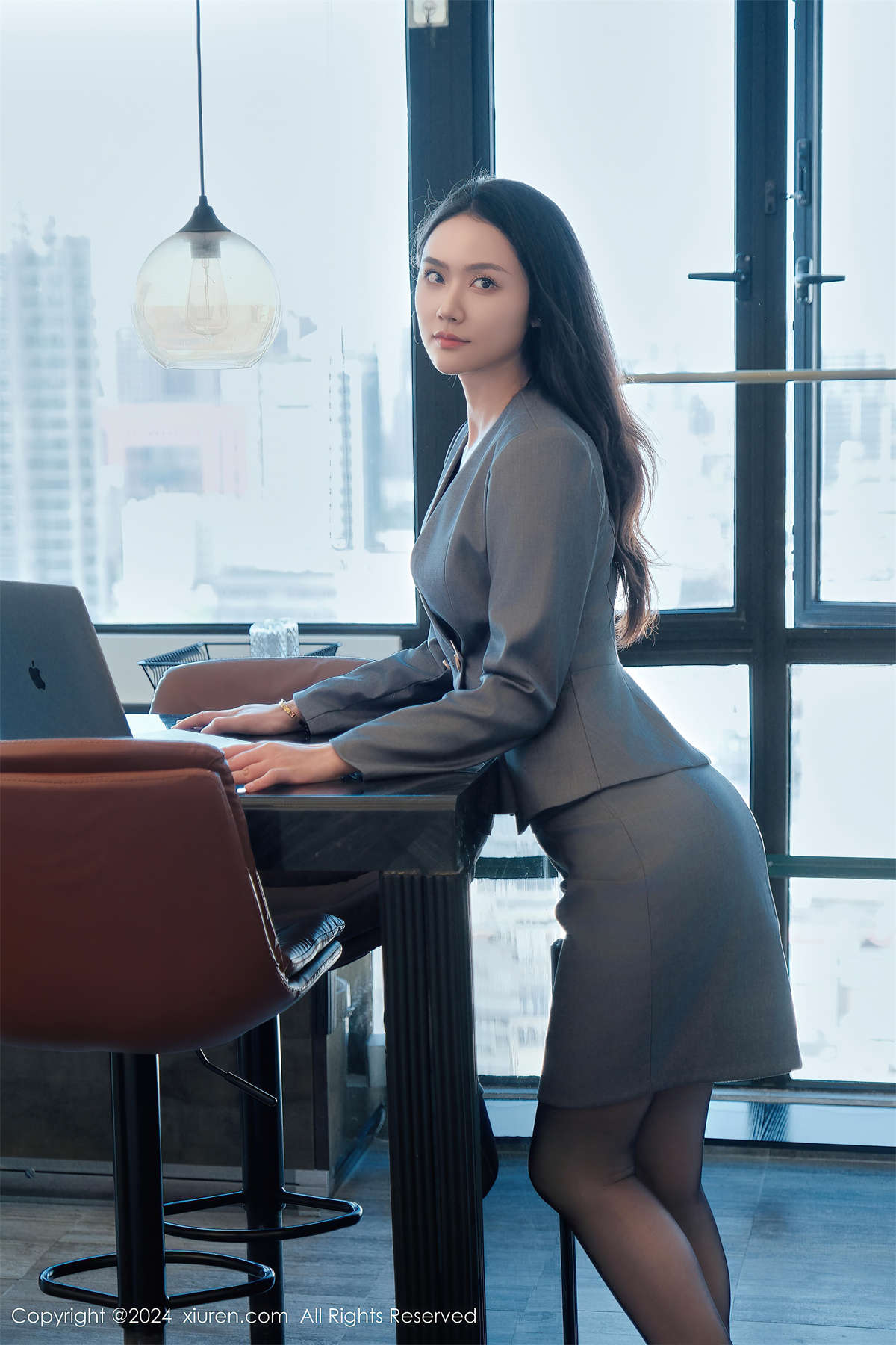 图片[2]-Xiuren秀人网 2024.11.14 NO.9444 方子萱-日更街拍