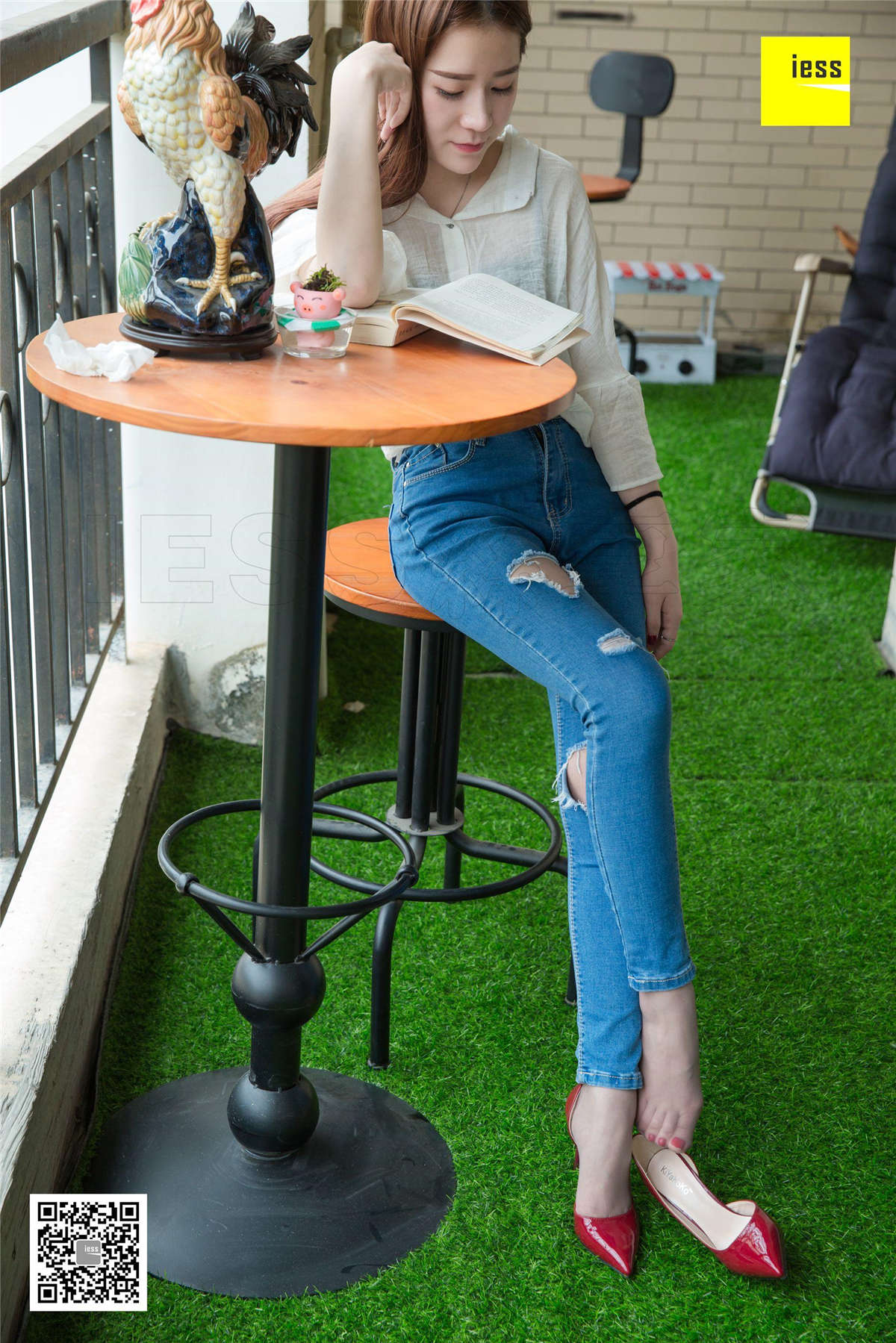 图片[2]-IESS异思趣向 丝享家323期：好大的一个洞名利姐-日更街拍