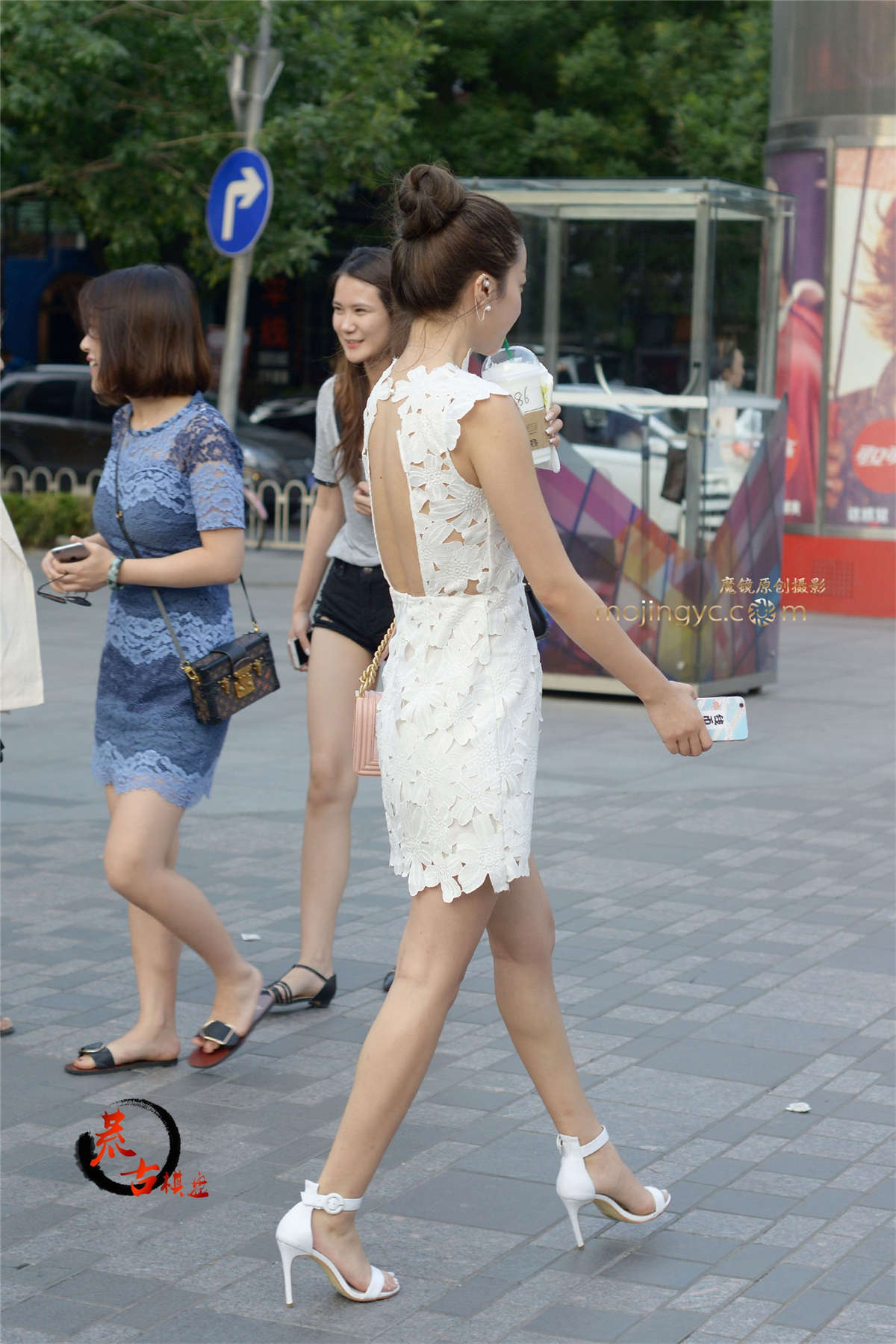 8-06 镂空露背装-日更街拍