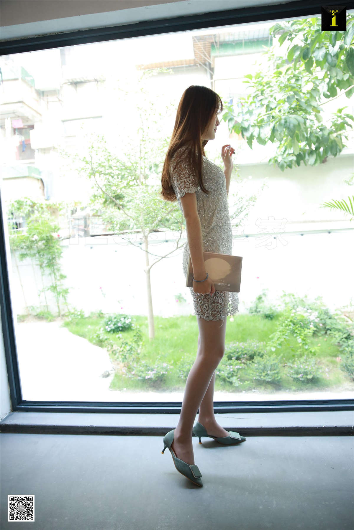 图片[2]-IESS异思趣向 丝享家652期：婉萍 满园春色关不住-日更街拍