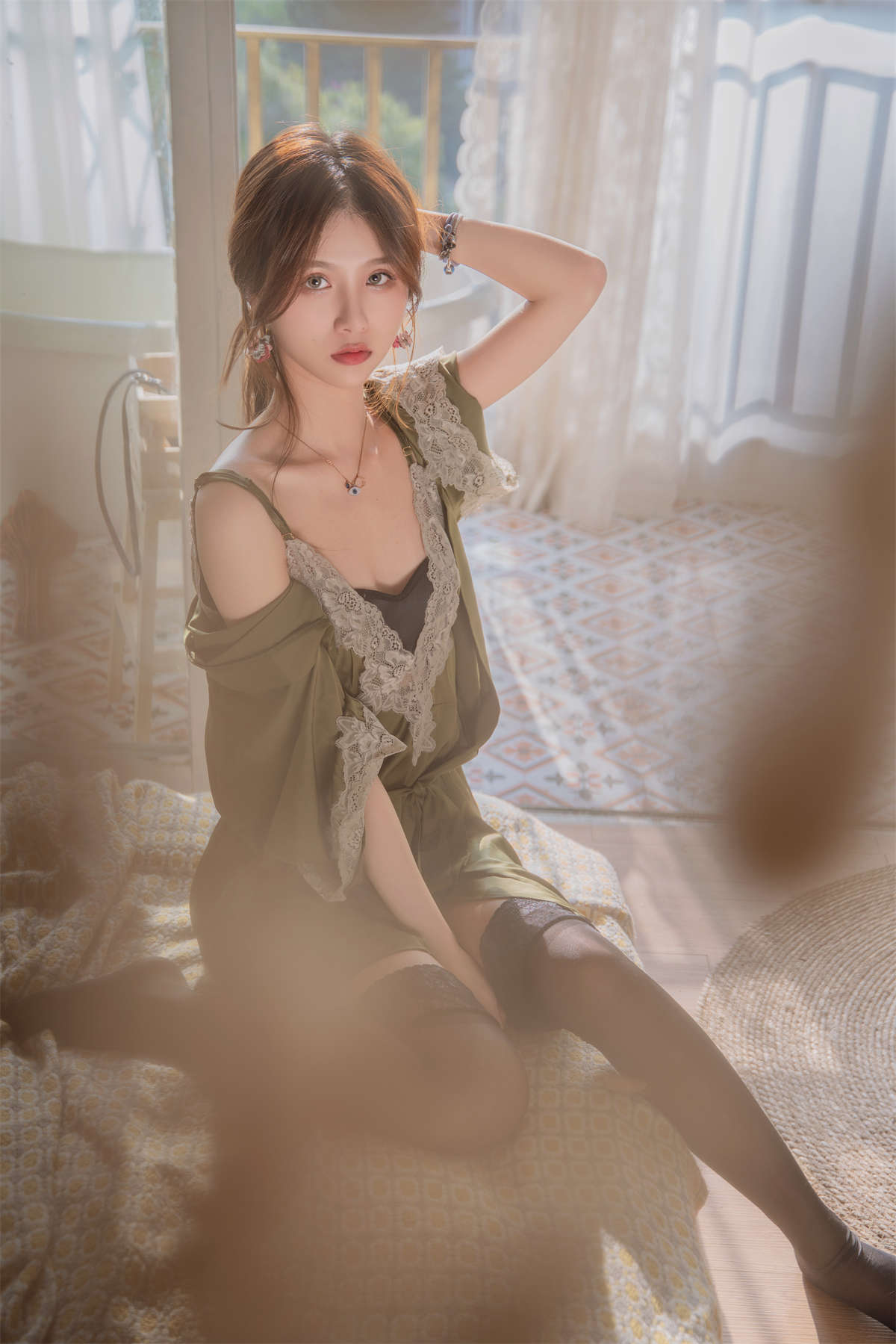 YITUYU艺图语 2024.01.19 慵懒风绿裙 Gaia-日更街拍