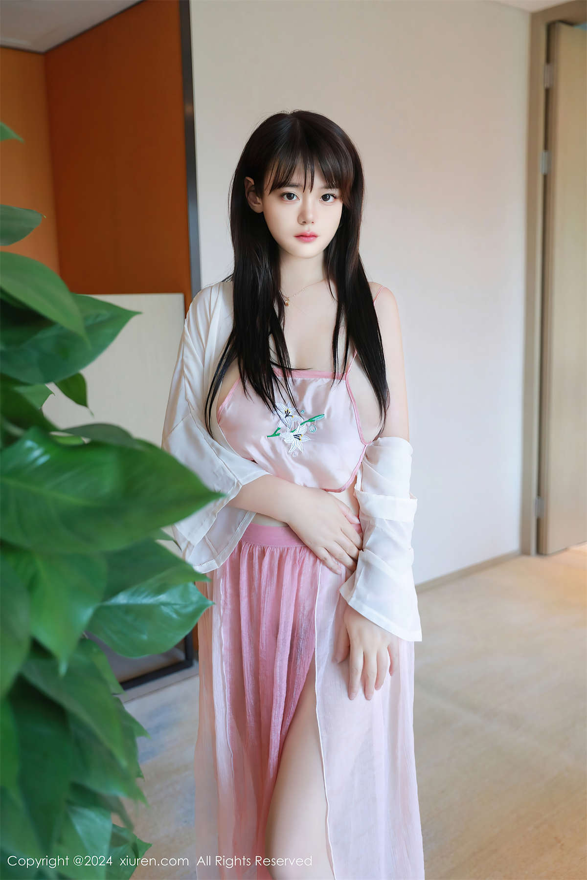 Xiuren秀人网 2024.06.19 NO.8724 陈柒柒-日更街拍
