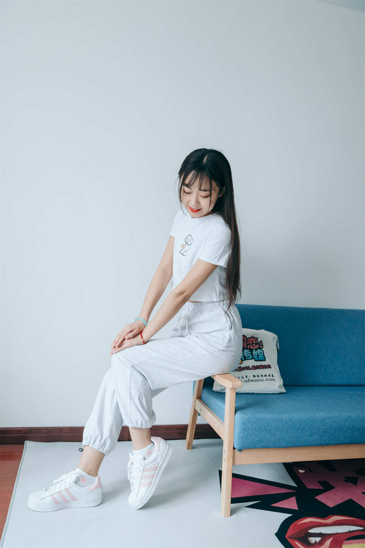 物恋传媒 NO.747期案例：喵喵-春雨里-日更街拍