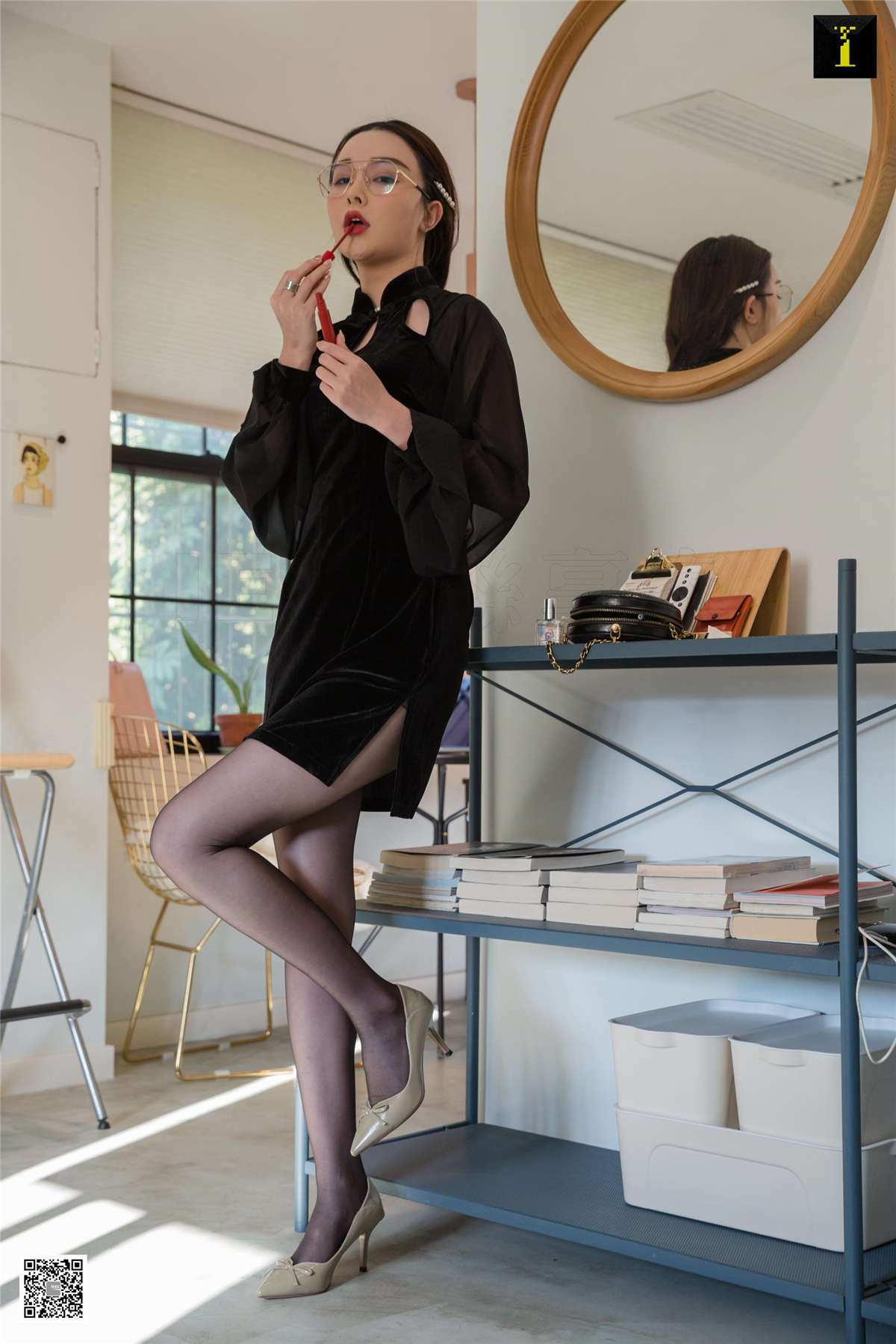 图片[2]-IESS异思趣向 丝享家654期：喵姐 现代旗袍白领-日更街拍