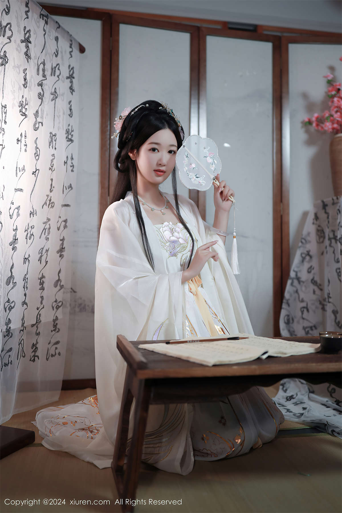 图片[2]-Xiuren秀人网 2024.07.22 NO.8898 唐安琪-日更街拍