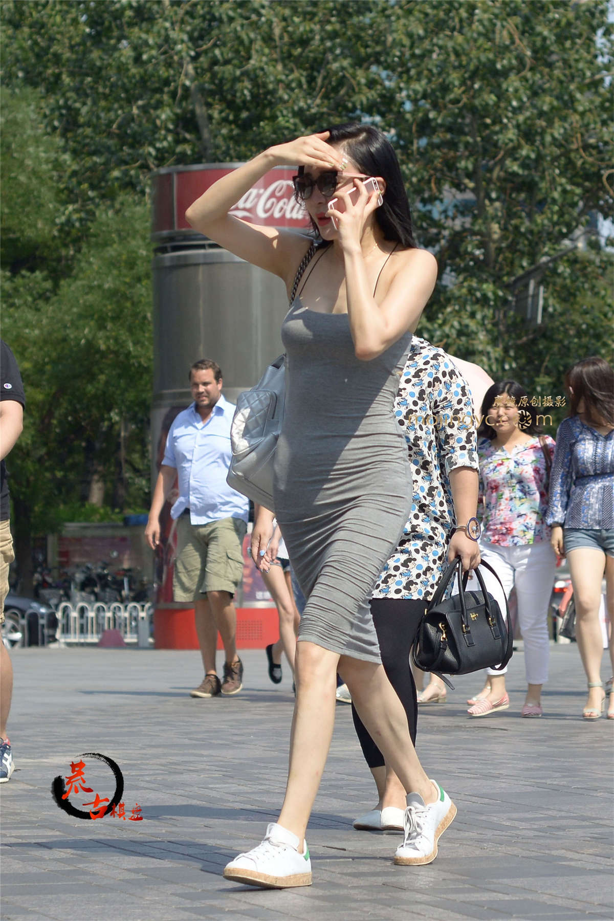 8-6 紧身裙-日更街拍