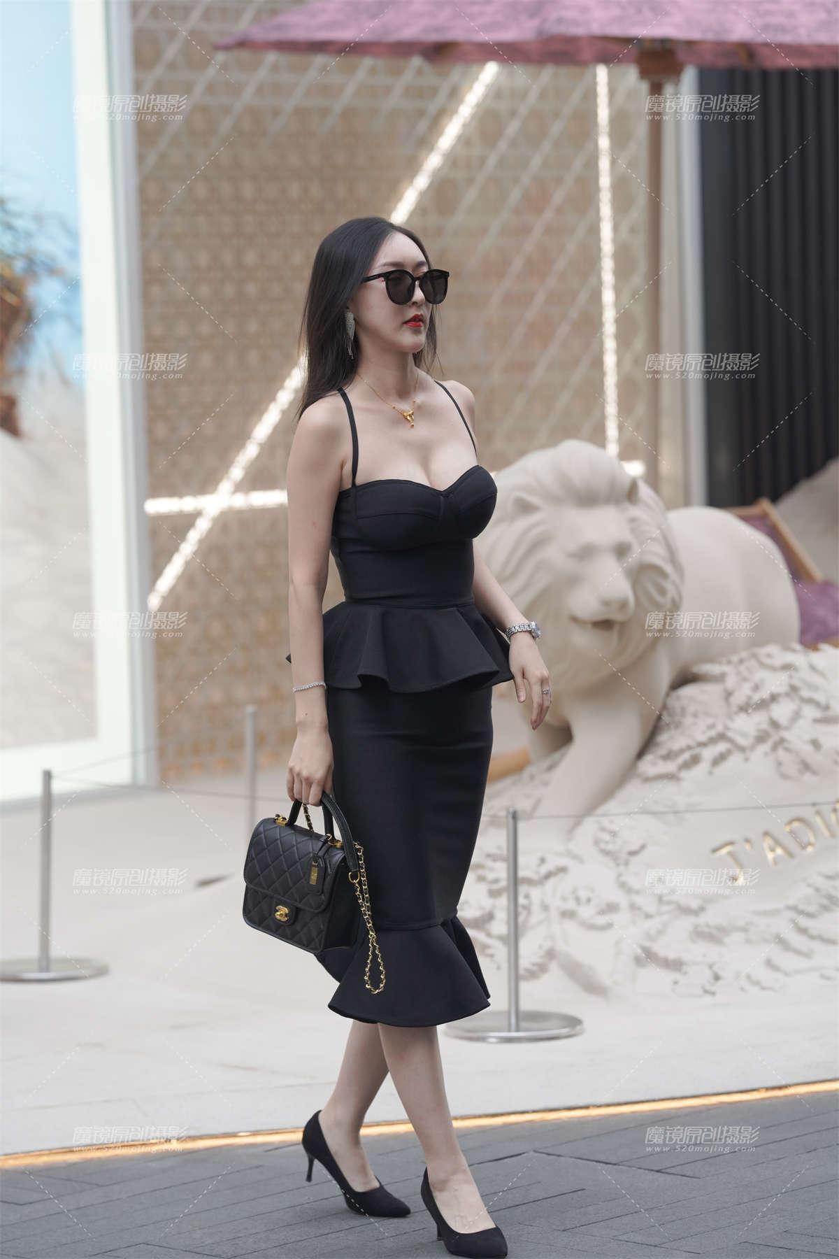 吊带低胸-日更街拍